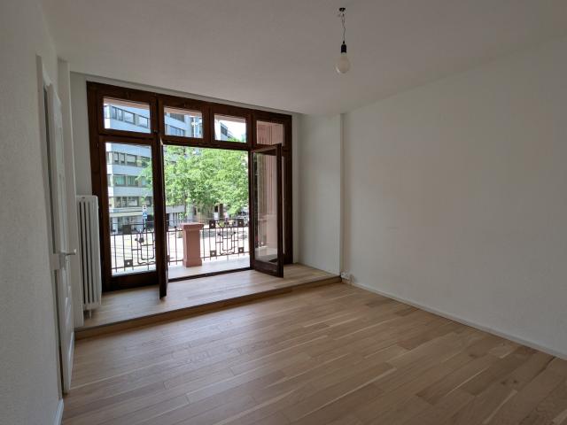 Apartment mieten in Einigen, Zürich