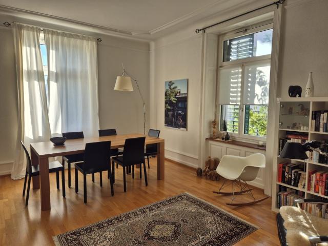 Apartment mieten in Einigen, Zürich