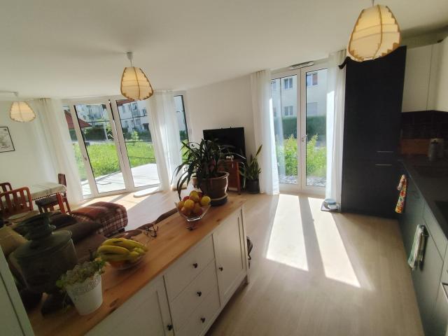 Apartment mieten in Einigen, Zürich