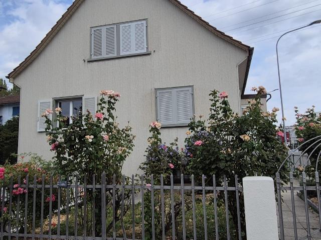 Haus mieten in Einigen, Zürich