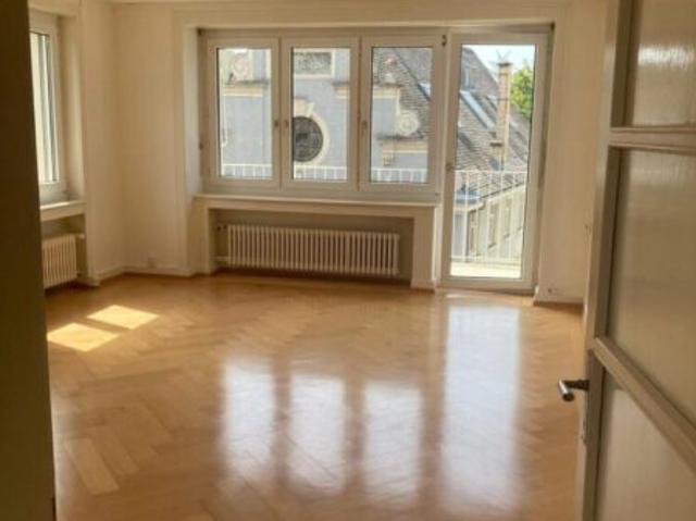 Apartment mieten in Einigen, Zürich