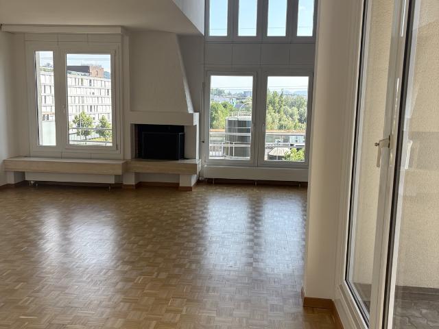 Apartment mieten in Einigen, Zürich