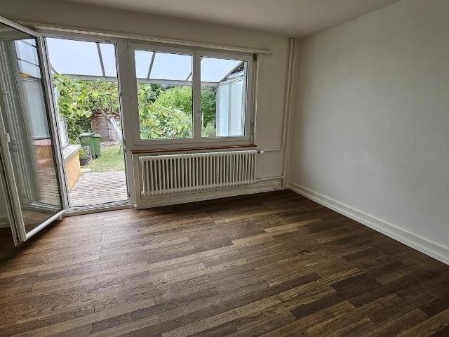 Haus mieten in Einigen, Zürich
