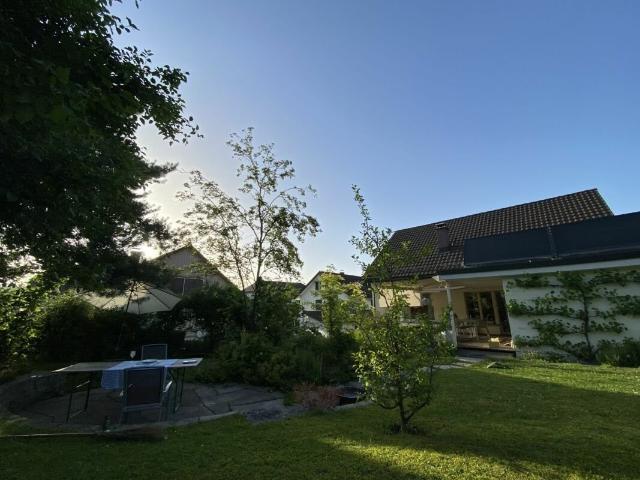Haus mieten in Bubikon, Zürich