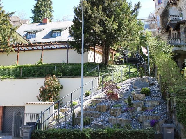 Haus mieten in Einigen, Zürich