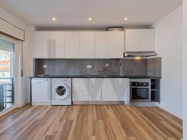 Apartamento alugar em Troino, Setúbal