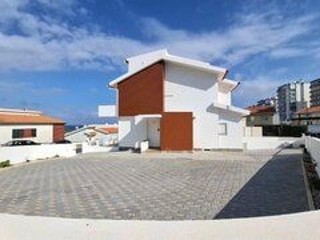Apartamento alugar em Avenidas Novas, Lisboa