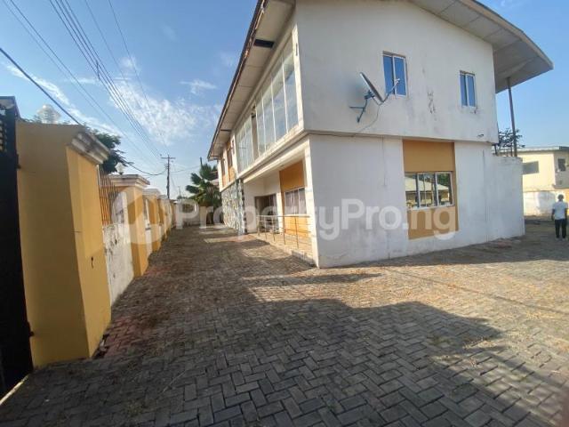 Duplex for rent in Ojo