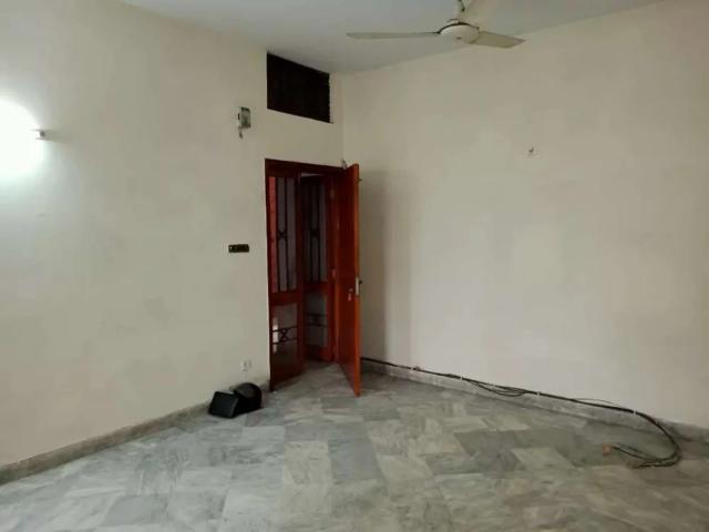 Commercial for rent in Rawalpindi, Islamabad Capital Territory