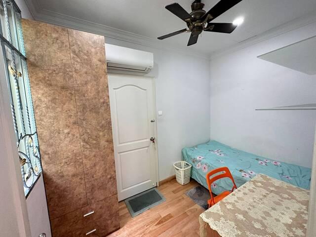 Room for rent