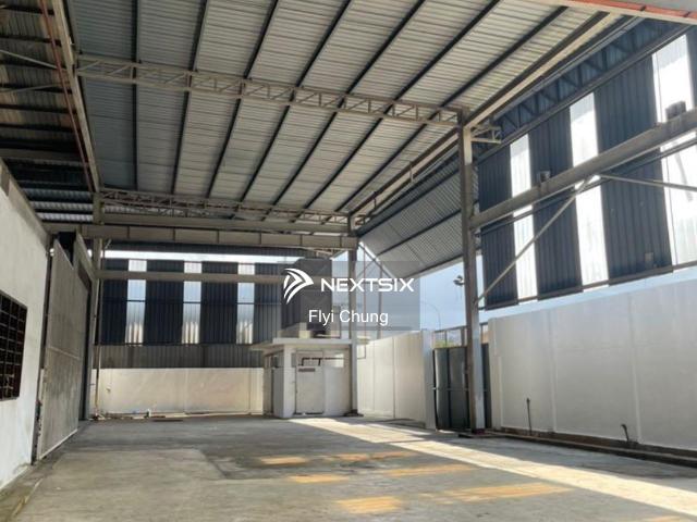 Shop for rent in Bukit Ledang, Johor