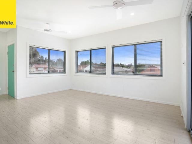 House for rent in Wollongong West, New South Wales