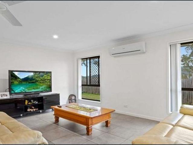 House for rent in Central Estate, Fernvale