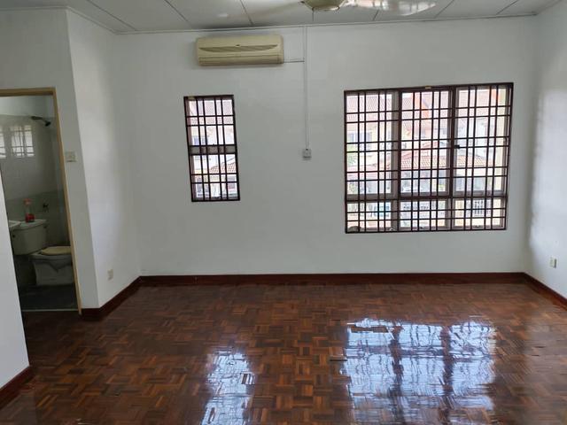 Terraced House for rent in Bandaraya Klang, Klang