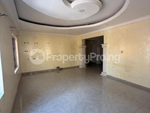 Duplex for rent in Ojo