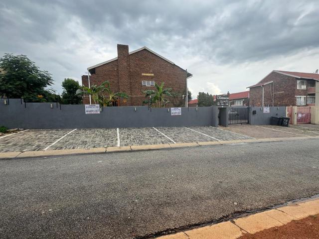 Apartment for rent in Vosloorus, Gauteng