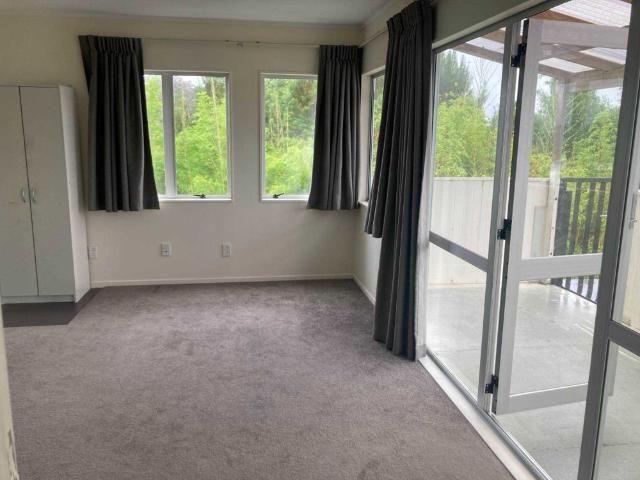 Apartment for rent in Howick West, Howick