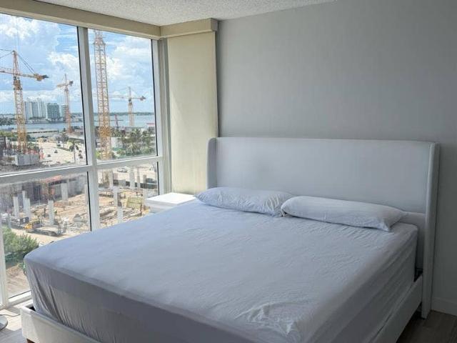 Room for rent in Florida