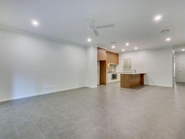 Townhouse for rent in Toombul, Queensland