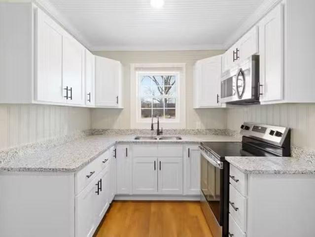 House for rent in Burlington