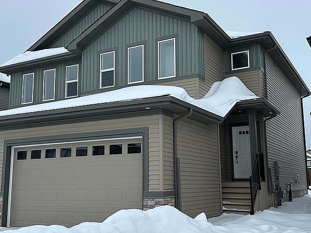 Duplex for rent in Wedgewood, Alberta