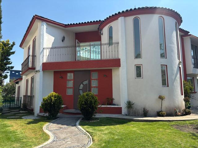 Casa en renta en San Luis Mextepec, Zinacantepec