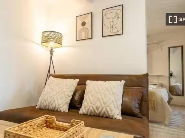 Apartamento en alquiler en Grupo El Carmelo, Santander