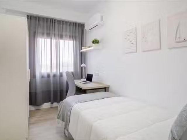 Casa en alquiler en Benalúa, l'Alacantí