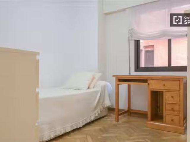 Casa en alquiler en Las Acacias, Madrid