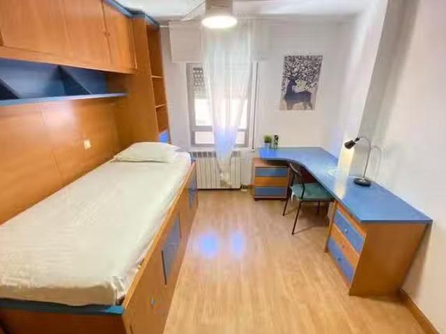 Casa en alquiler en Usera, Madrid