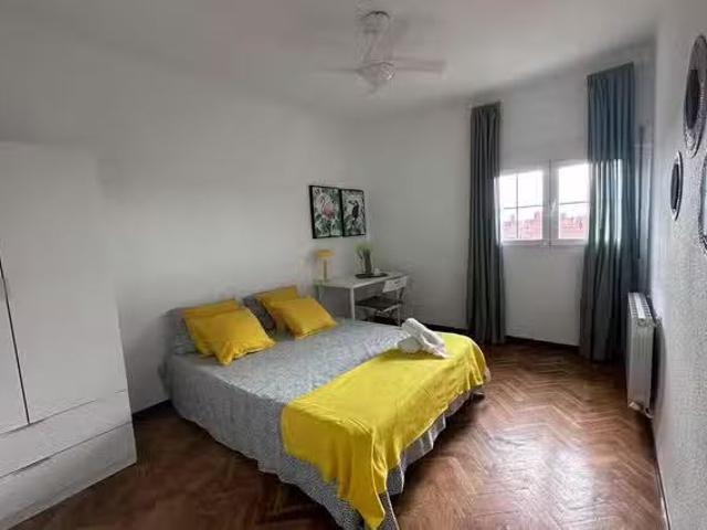 Casa en alquiler en Puente de Vallecas, Madrid