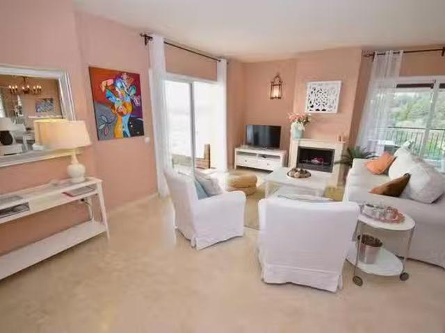 Apartamento en alquiler en Chaparral, Costa del Sol Occidental