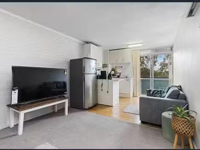 Apartment for rent in Toombul, Queensland