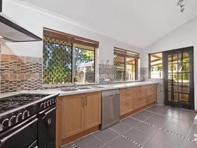 House for rent in Canning Vale, Western Australia