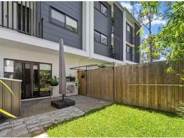 Condo for rent in Toombul, Queensland