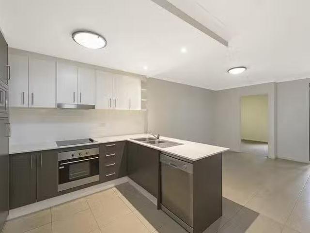 Apartment for rent in Toombul, Queensland