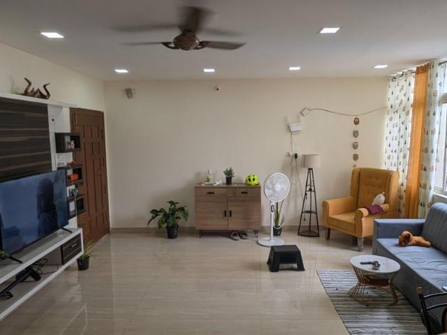 Flat for rent in Sunder Wadi, Mumbai