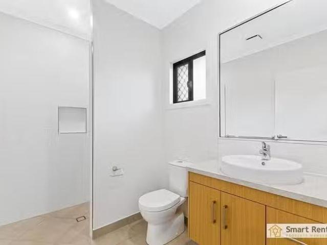 House for rent in Kelso, Queensland