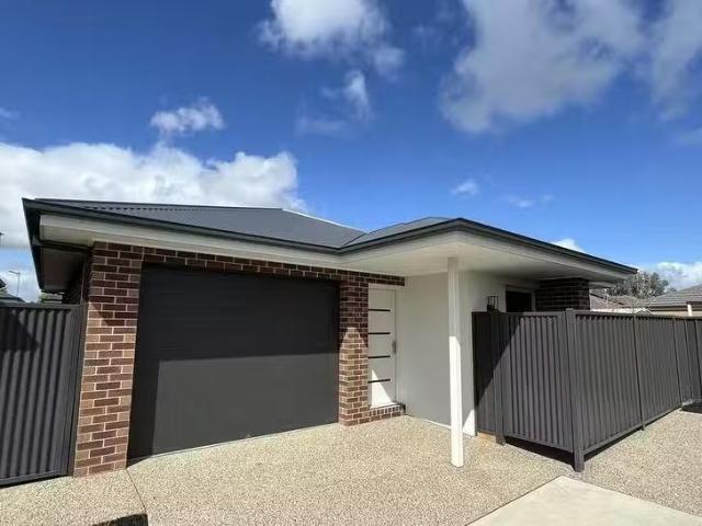 House for rent in Kialla, Victoria