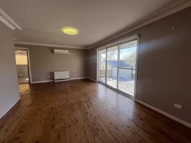 House for rent in Brisbane Grove, New South Wales
