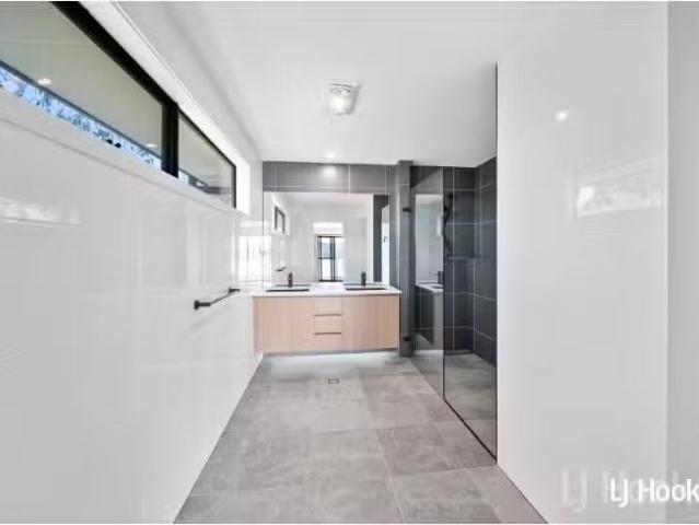 House for rent in Queanbeyan, New South Wales
