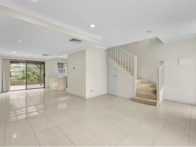 Condo for rent in Sydney, New South Wales