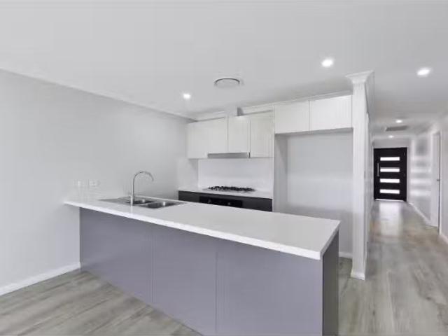 Condo for rent in Watanobbi, New South Wales
