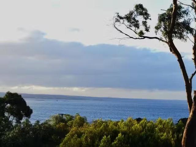 House for rent in Binalong Bay, Tasmania