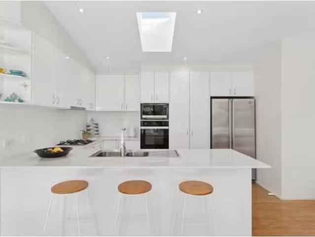 House for rent in Blue Bay, New South Wales