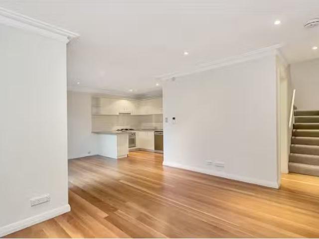 Condo for rent in Sydney, New South Wales