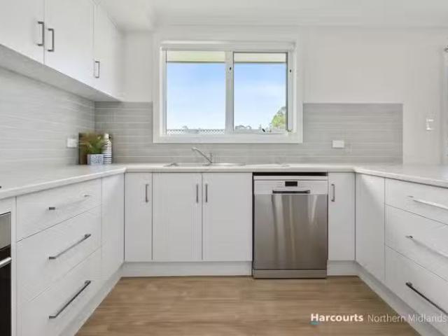 House for rent in Cressy, Tasmania