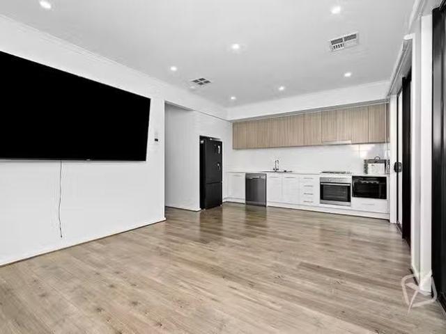 House for rent in Canning Vale, Western Australia
