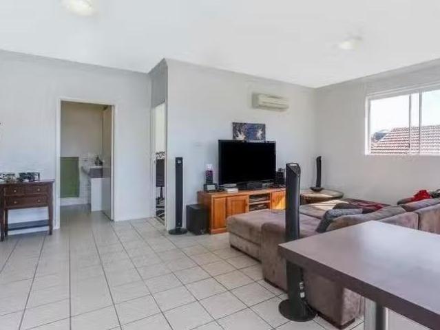 Apartment for rent in Toombul, Queensland