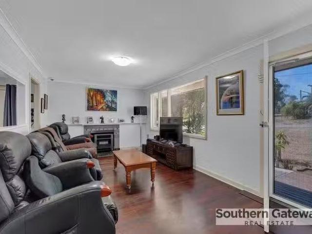 House for rent in Orelia, Western Australia
